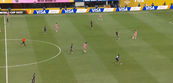 39'内维斯破门! 巴黎圣日耳曼 2- 0迈阿密国际