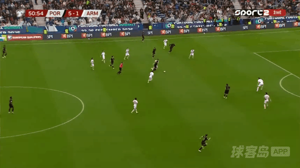 51'B费破门! 葡萄牙 6- 1亚美尼亚