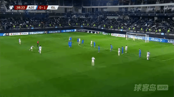 39'因加松破门! 阿塞拜疆 0- 2冰岛