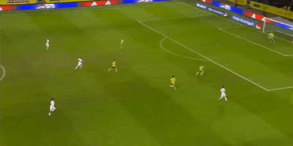 64'埃尔斯尼克破门! 瑞典 0- 1斯洛文尼亚