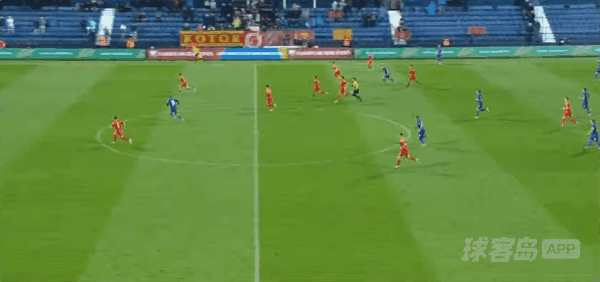 87'弗拉西奇破门! 黑山 2- 3克罗地亚