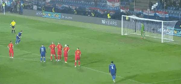 37'佩里西奇点球破门! 黑山 2- 1克罗地亚
