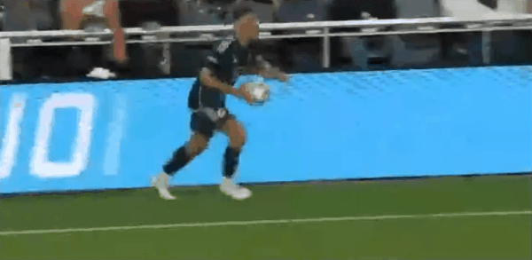 60'赫隆维恩破门! 明尼苏达联 1- 0休斯敦迪纳摩