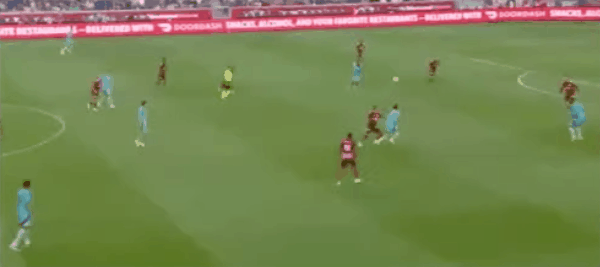 32'耶波阿破门! 纽约红牛 1- 1明尼苏达联