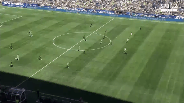 27'罗西破门! 西雅图海湾人 0- 1哥伦布机员