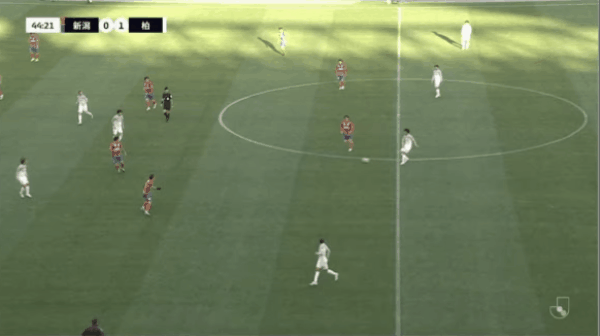 45'细谷真大破门! 新泻天鹅 0- 2柏太阳神