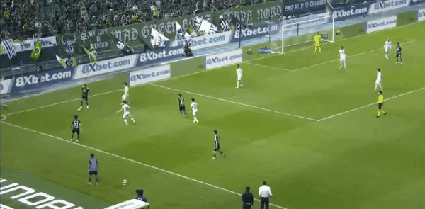72'孔帕尼奥破门! 全北现代 2- 2水原城
