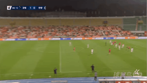 87'金甫炅破门! 江原FC 1- 1FC安养