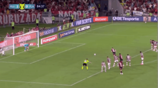 85'若日尼奥点球破门! 弗鲁米嫩塞 2- 1弗拉门戈