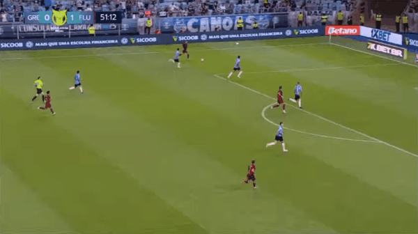 52'索特尔多破门! 格雷米奥 0- 2弗鲁米嫩塞