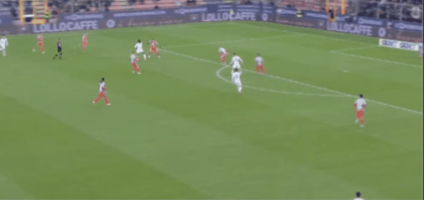 17'苏莱破门! 克雷莫纳 0- 1罗马