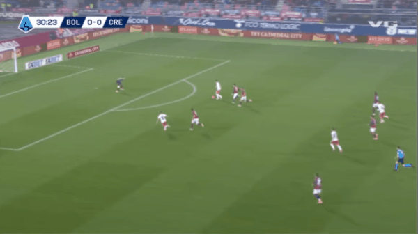 31'帕耶罗破门! 博洛尼亚 0- 1克雷莫纳