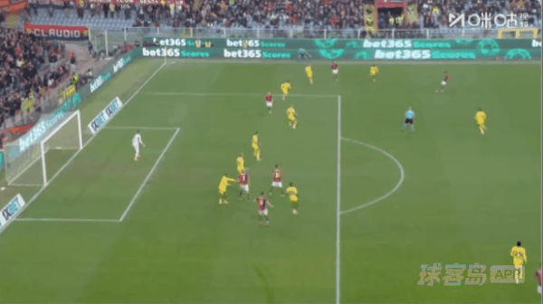 62'索尔斯比破门! 热那亚 2- 1维罗纳