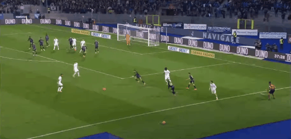 83'劳塔罗破门! 比萨 0- 2国际米兰