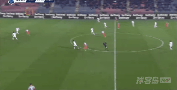 4'约翰森破门! 克雷莫纳 1- 0卡利亚里