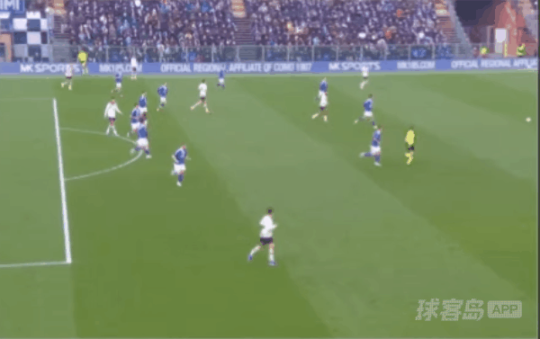 8'阿哈诺尔惨遭直红! 科莫 0- 0亚特兰大