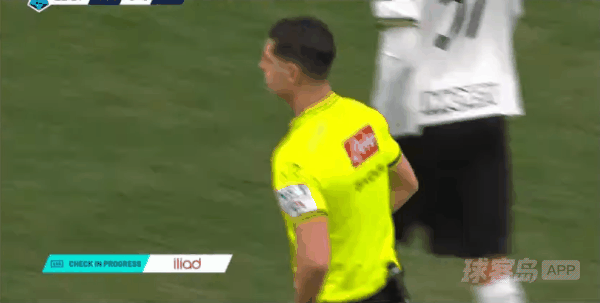 22'波贝加惨遭直红! 博洛尼亚 0- 0帕尔马