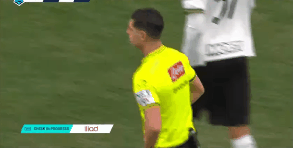22'波贝加惨遭直红! 博洛尼亚 0- 0帕尔马