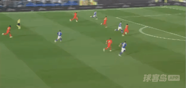 18'杜维卡斯破门! 科莫 1- 1莱切