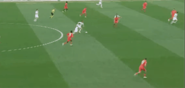 14'巴图里纳破门! 卡利亚里 0- 1科莫