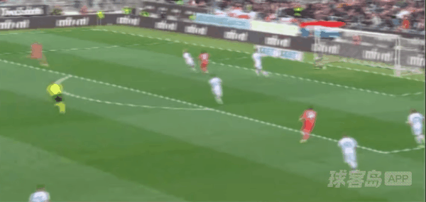 56'埃斯波西托破门! 卡利亚里 1- 1科莫
