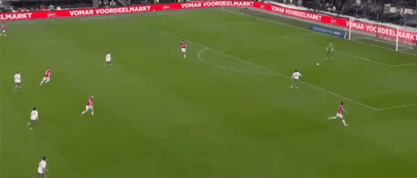 5'毛罗破门! 阿尔克马尔 0- 1埃因霍温