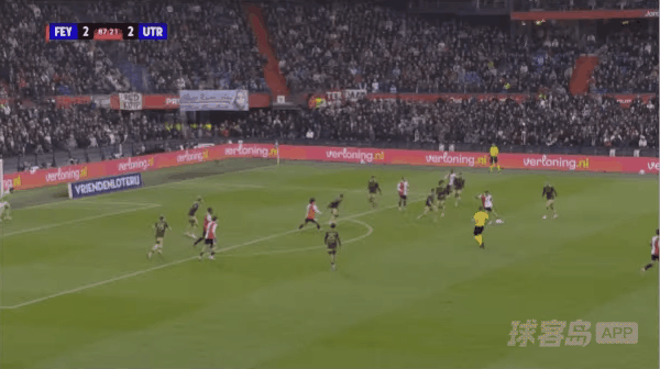 88'上田绮世破门! 费耶诺德 3- 2乌德勒支