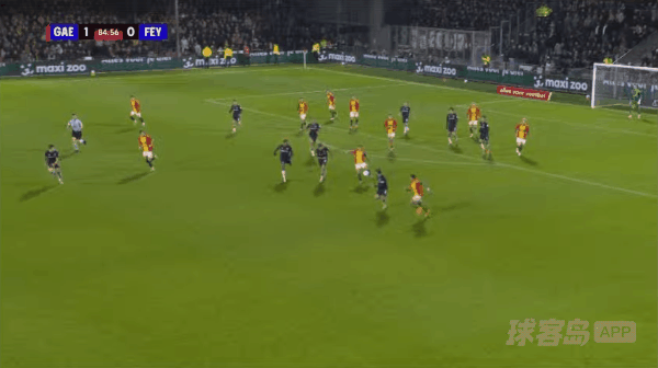 86'詹姆斯破门! 前进之鹰 2- 0费耶诺德