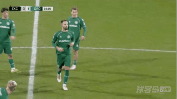 89'伦特两黄变一红直接罚下! SBV精英 0- 1格罗宁根