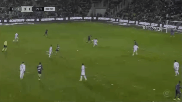 37'范伯根破门! 格罗宁根 1- 1兹沃勒