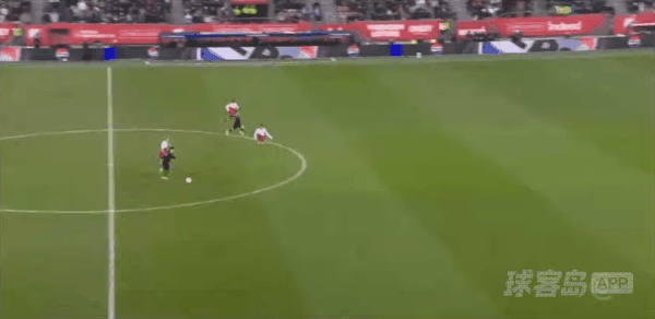 7'三户舜介破门! 乌德勒支 0- 1鹿特丹斯巴达
