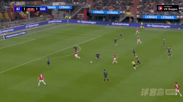 40'德伊尔乌龙破门! 阿尔克马尔 2- 1前进之鹰