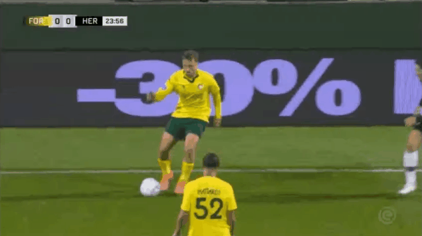 25'彼得森破门! 福图纳 1- 0赫拉克勒斯