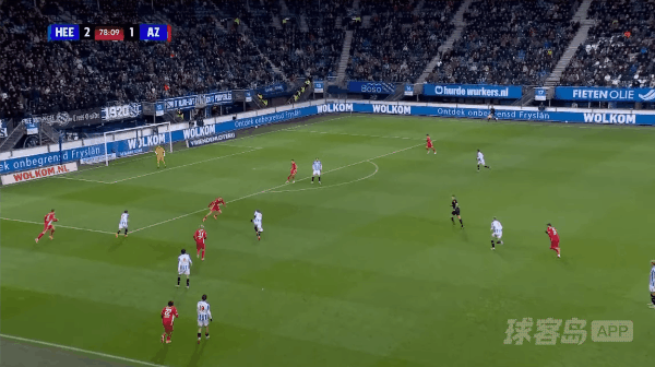 79'布劳维尔破门! 海伦芬 3- 1阿尔克马尔