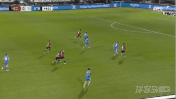 45'泽基尔破门! 奈梅亨 0- 1乌德勒支