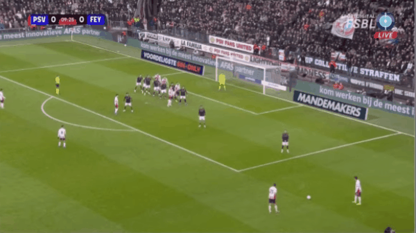 10'奥比斯波破门! 埃因霍温 1- 0费耶诺德