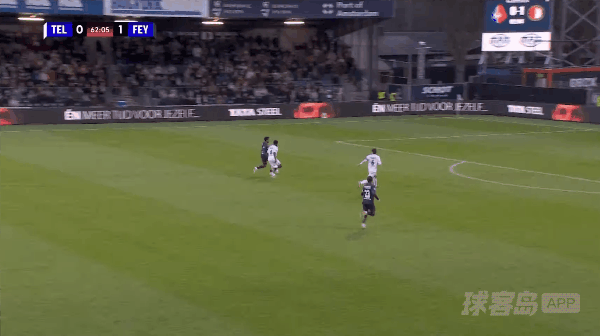 63'穆萨破门! 特尔斯达 0- 2费耶诺德