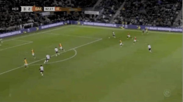 93'库伦诺维奇破门! 赫拉克勒斯 4- 2前进之鹰