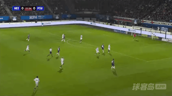 22'费尔曼破门! 海伦芬 0- 1埃因霍温