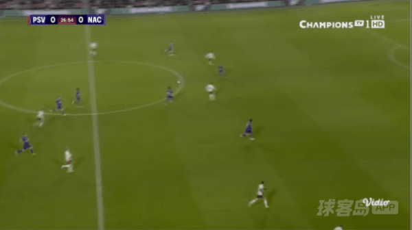27'德里奥埃赫破门! 埃因霍温 1- 0布雷达