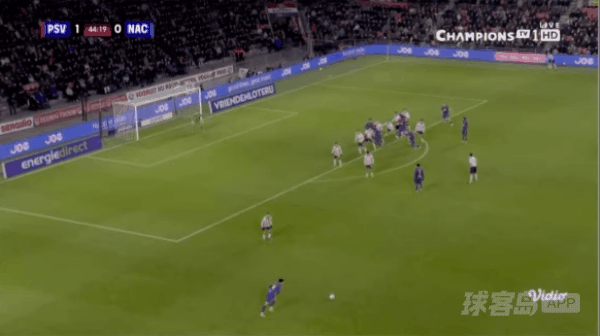 45'肯珀破门! 埃因霍温 1- 1布雷达