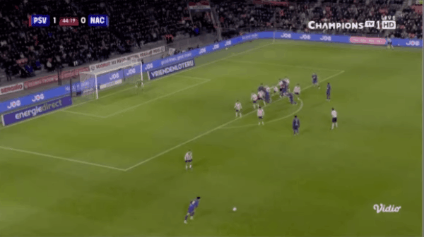 45'肯珀破门! 埃因霍温 1- 1布雷达