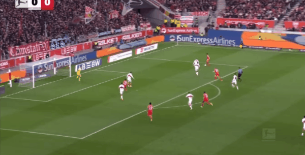 11'莱默尔破门! 斯图加特 0- 1拜仁