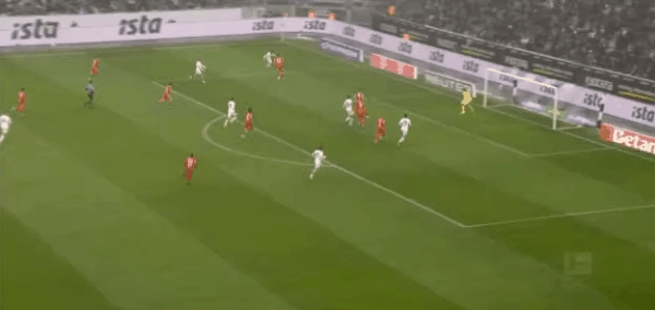 8'斯凯利破门! 门兴 1- 0奥格斯堡