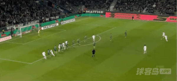 54'普罗梅尔破门! 不莱梅 0- 2霍芬海姆
