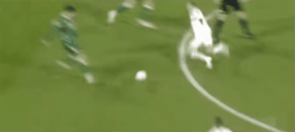 52'伯格惨遭直红! 不莱梅 0- 1霍芬海姆