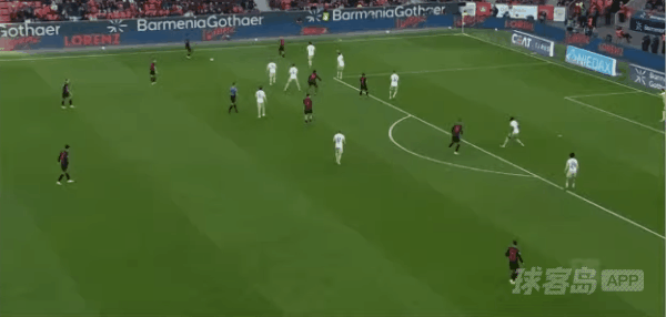 37'巴斯克斯破门! 勒沃库森 1- 0不莱梅