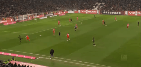 81'马森戈破门! 拜仁 1- 2奥格斯堡