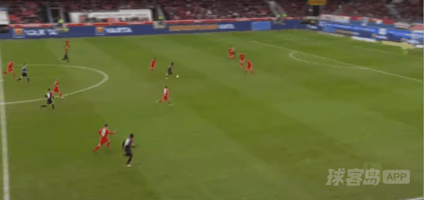 48'科尼格斯多弗破门! 海登海姆 0- 1汉堡