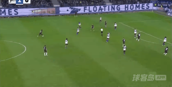 36'罗慕洛破门! 汉堡 1- 1莱比锡